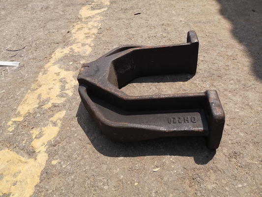 DH220 excavator U-shaped frame/tension cylinder spring assembly base，All models of excavators are available.