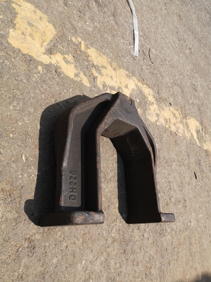 DH220 excavator U-shaped frame/tension cylinder spring assembly base，All models of excavators are available.