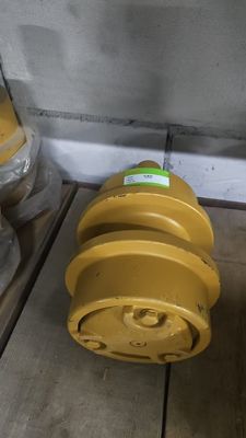 E330 excavator undercarriage parts: carrier rollers, idlers, four wheels and one track, suitable for CAT excavatorexcavators and mining engineering machinery