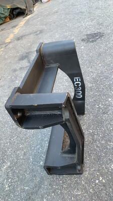 Volvo EC300 Excavator Chain Guard - Original-like Quality + Factory Direct Price, Wear-Resistant Manganese Steel, Anti-Dechain, A Cost-Effective Choice