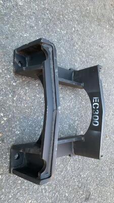 EC300 Excavator Chain Guard - Original-like Quality + Factory Direct Price, Wear-Resistant Manganese Steel, Anti-Dechain, A Cost-Effective Choice