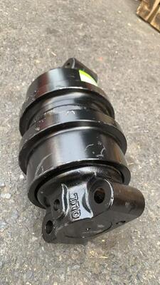 XCMG 370 Track Idler - Residual Heat Normalizing Process, Anti-Aging & Corrosion-Resistant, Maintains Track Tension for Mine/Construction Site Applicable to XCMG 370 excavator engineering machinery