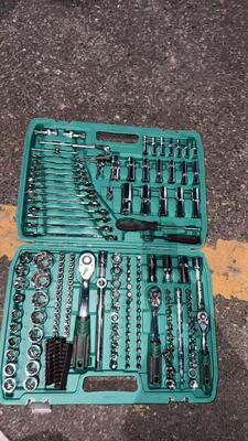 216PCS Industrial Grade Socket Wrench Set, Chrome Vanadium Steel, 72T Ratchet Handle, Multi-Drive (1/4", 3/8", 1/2") Tool Kit for Automotive & Home Use