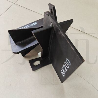 Excavator Mud Scraper Plate Wear Resistant Alloy Steel For Kobelco SK200 Series Excavator Chassis Mud Guard