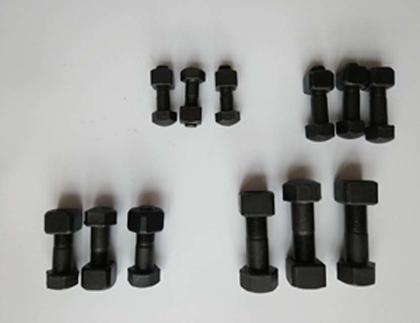 Sprocket And Segment Track Bolts And Nuts For Excavator Pad Undercarriage Parts
